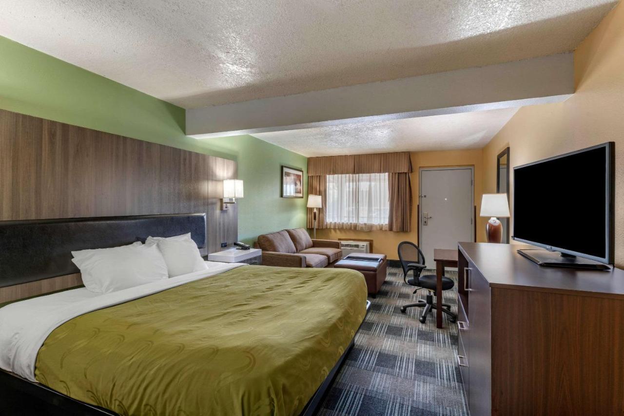 Quality Inn Madras Exterior photo