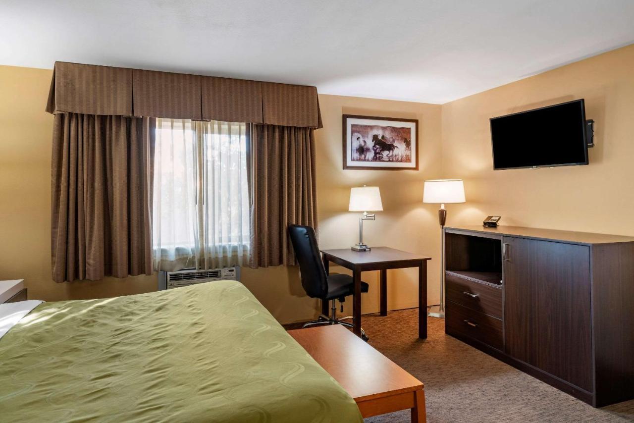 Quality Inn Madras Exterior photo