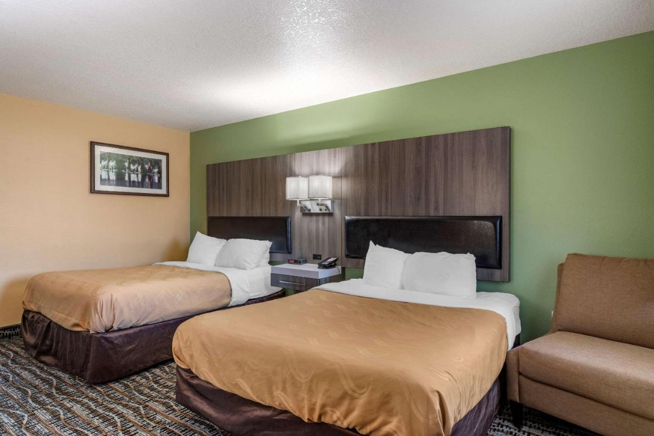 Quality Inn Madras Exterior photo