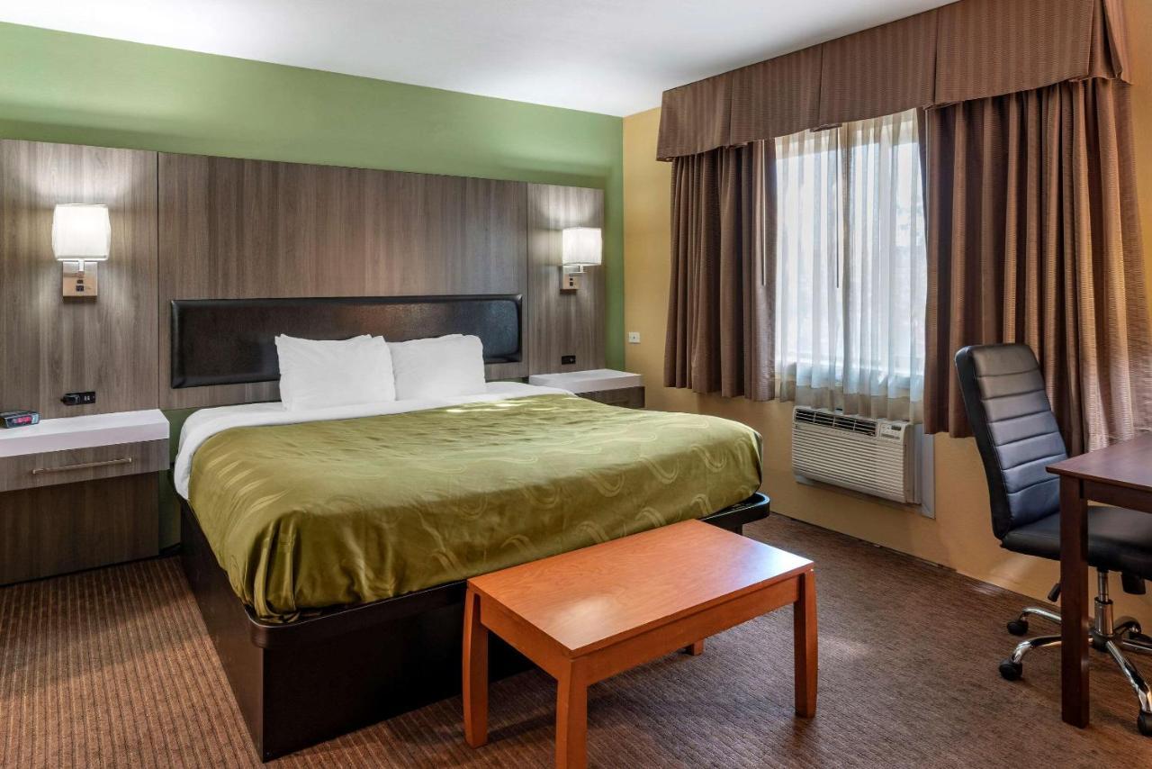 Quality Inn Madras Exterior photo